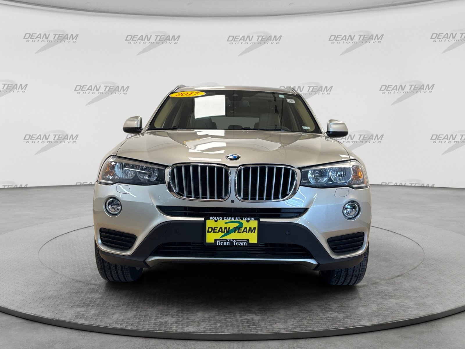Used 2017 BMW X3 xDrive28i AWD/4WD image 2