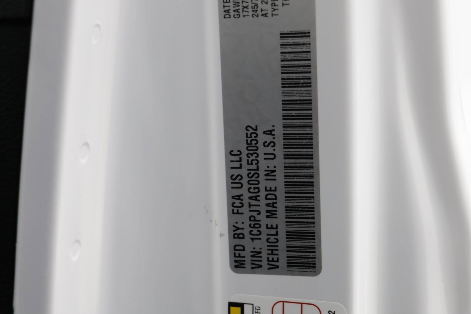 Used 2025 Jeep Gladiator Sport image 24