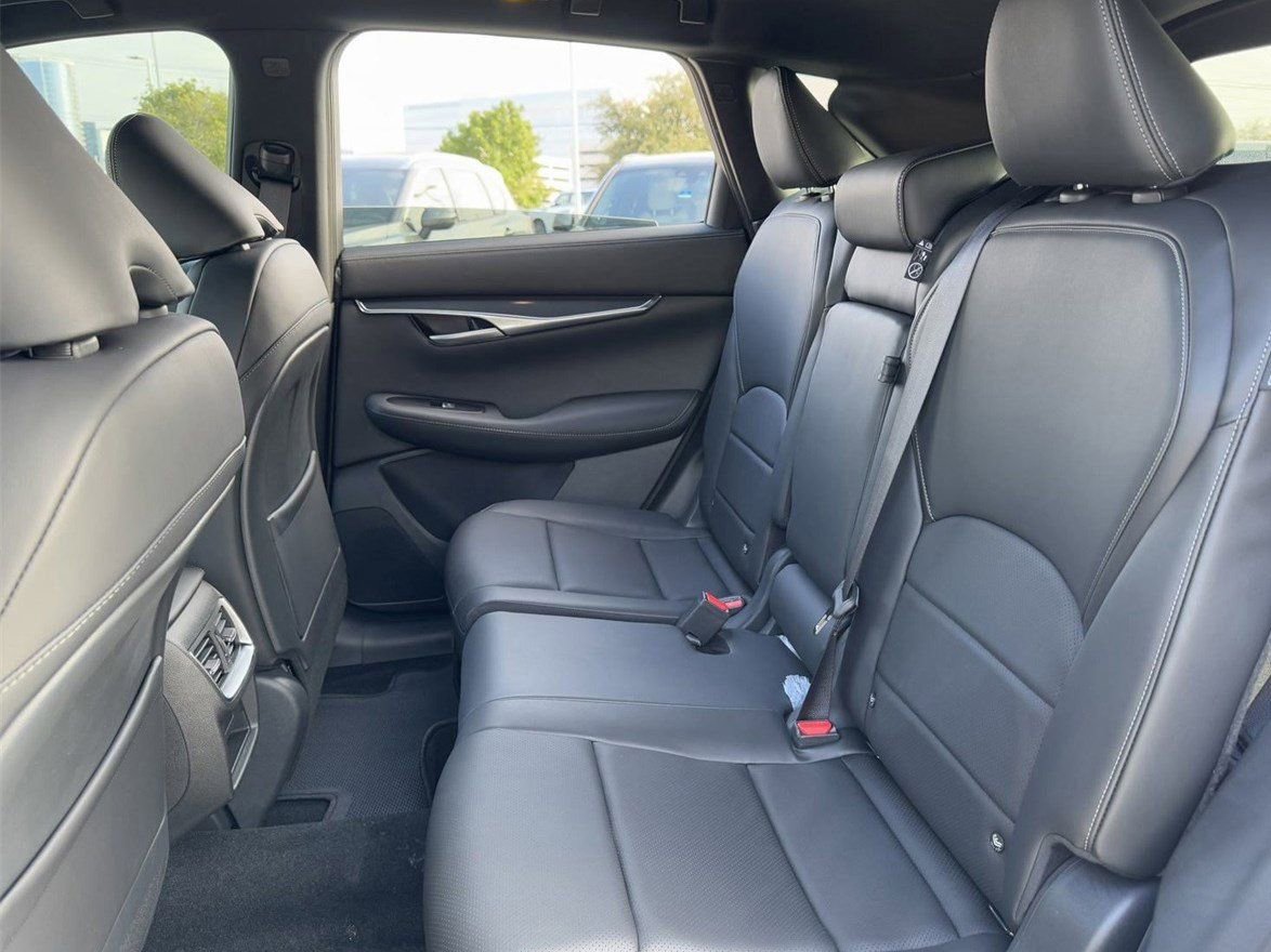 New 2025 INFINITI QX50 Sport image 25