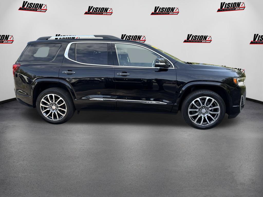 Used 2023 GMC Acadia Denali w/ Denali Ultimate Package AWD/4WD image 4