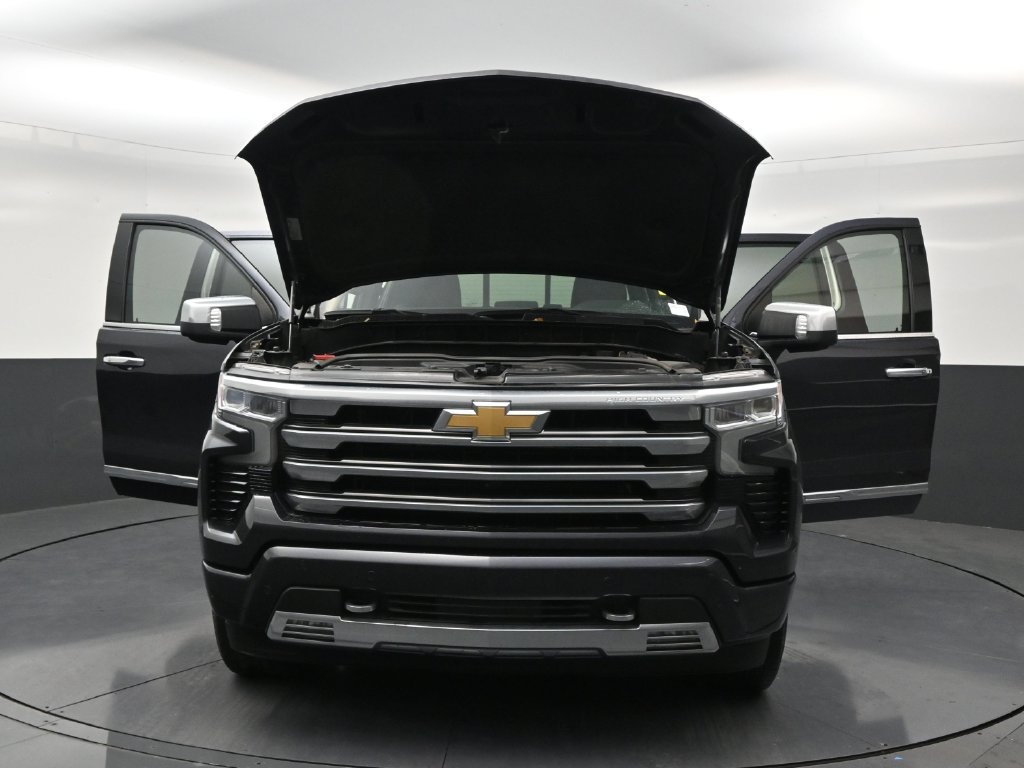 Used 2023 Chevrolet Silverado 1500 High Country RWD image 32