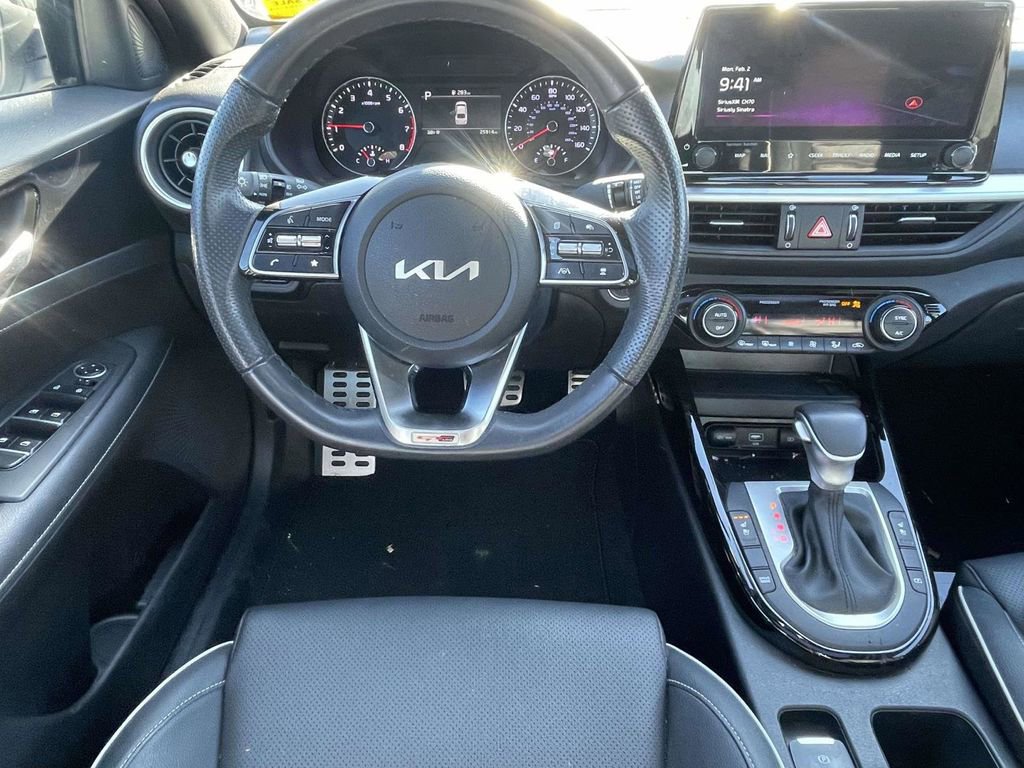 Used 2024 Kia Forte GT-Line w/ GT-Line Premium Package image 8