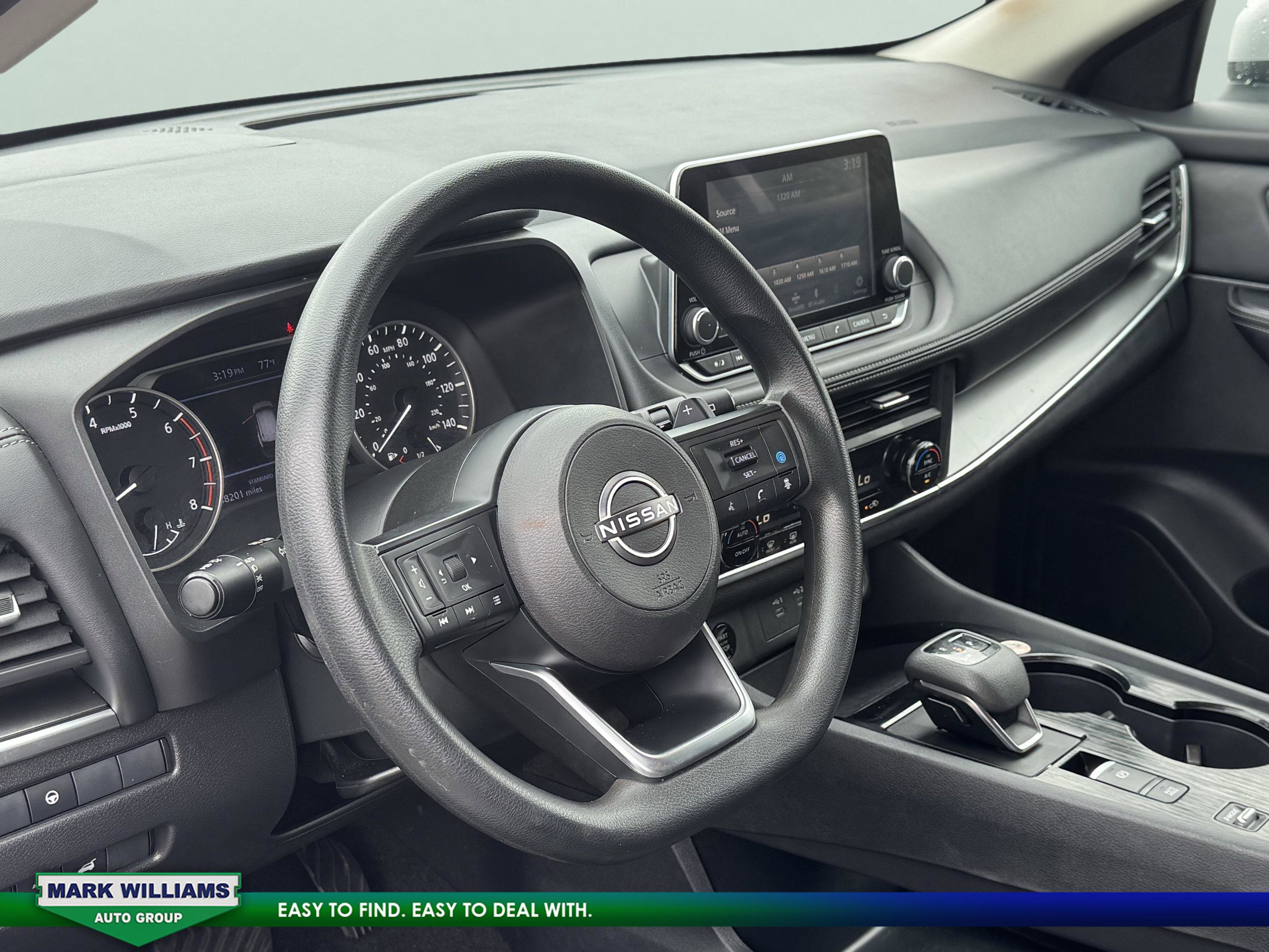 Used 2024 Nissan Rogue SV image 16
