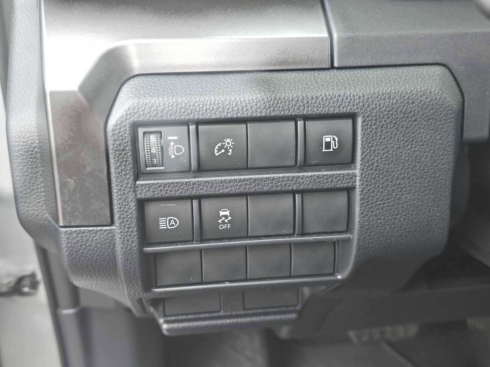 Certified 2025 Toyota 4Runner SR5 image 27