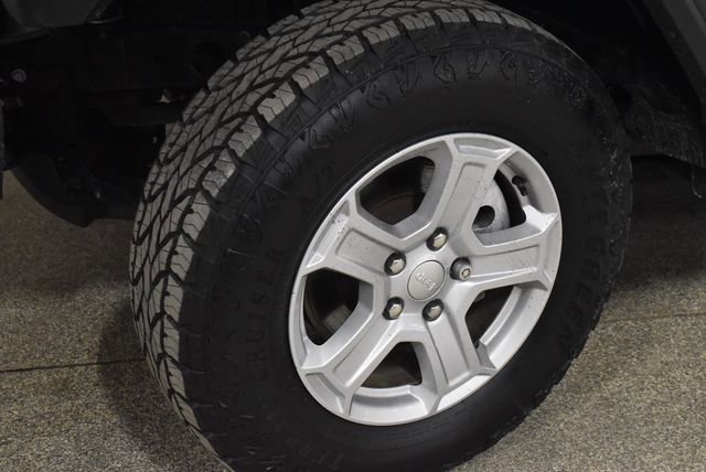 Used 2020 Jeep Wrangler Sport S image 11