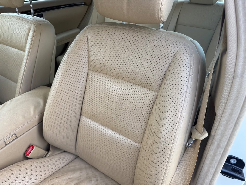 Used 2011 Mercedes-Benz S 400 w/ Sport Pkg image 21