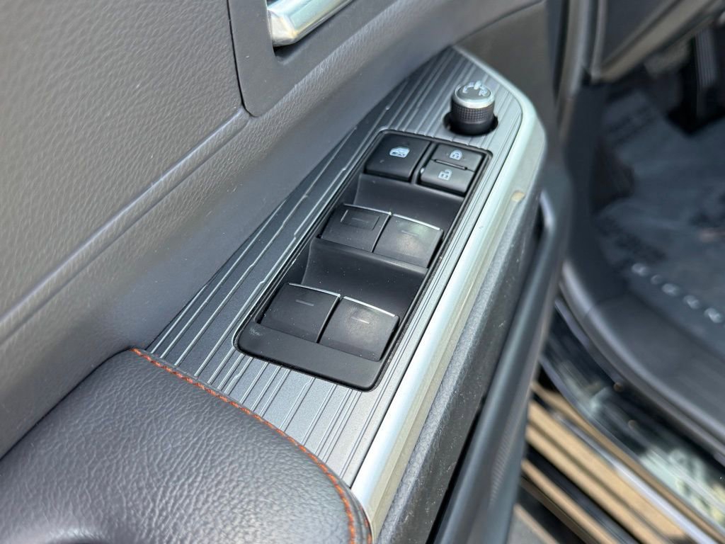 Certified 2021 Toyota Sienna XSE w/ XSE Plus Package FWD image 19