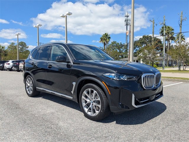 New 2026 BMW X5 xDrive40i w/ Premium Package image 2