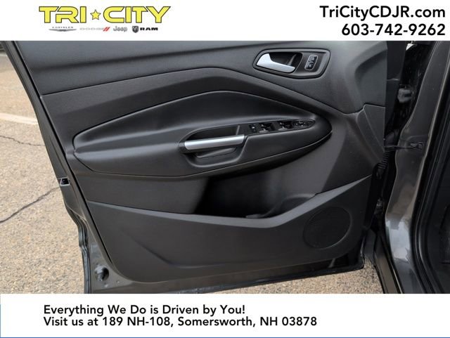 Used 2018 Ford Escape SE image 12