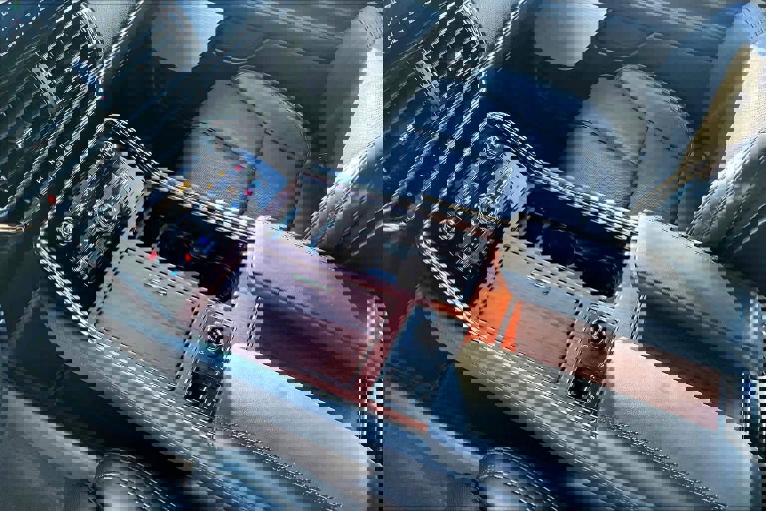 Used 2024 Lincoln Navigator L Reserve image 16