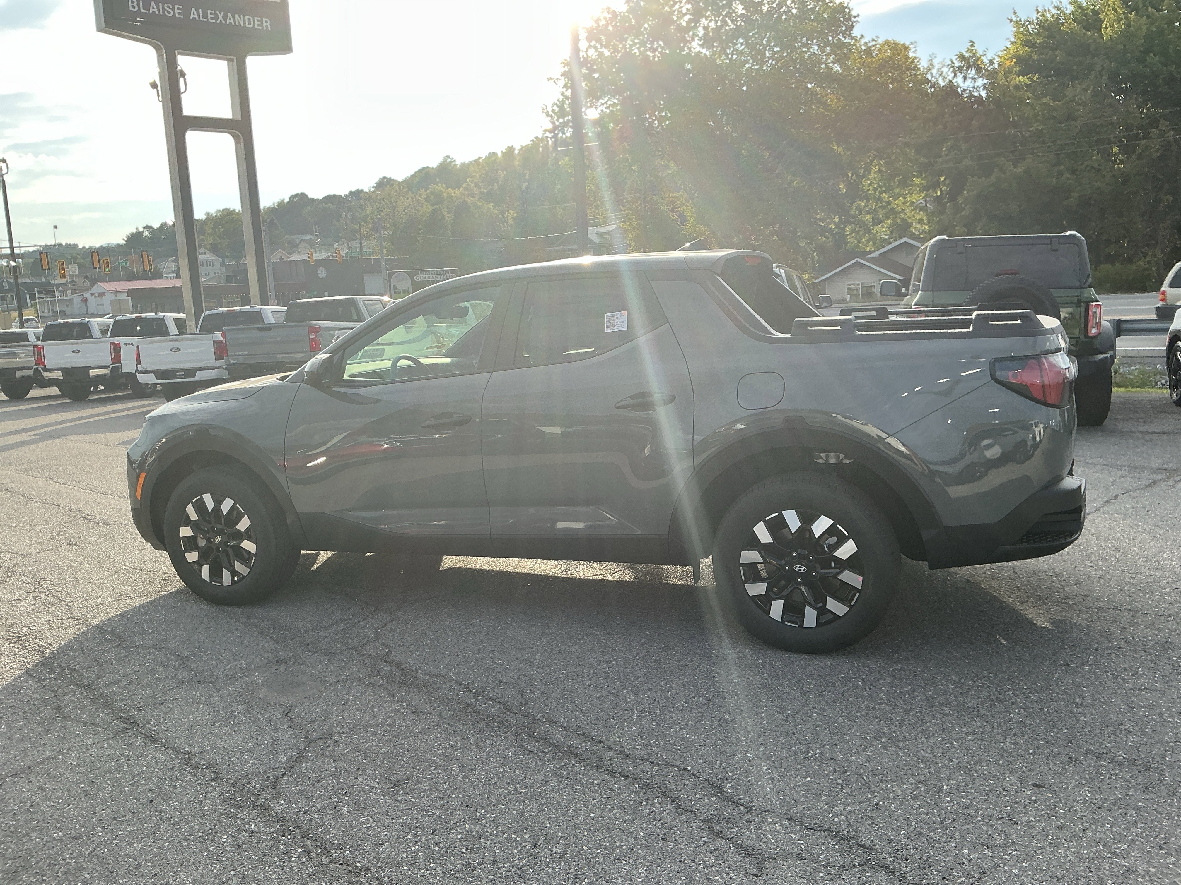 New 2026 Hyundai Santa Cruz SE image 7