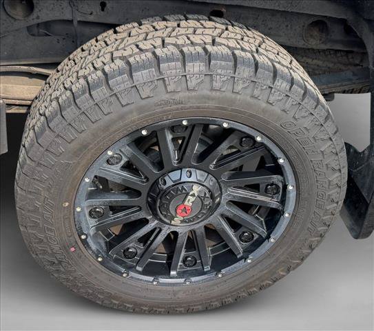 Used 2016 Chevrolet Silverado 1500 LTZ Z71 w/ LTZ Plus Package AWD/4WD image 8