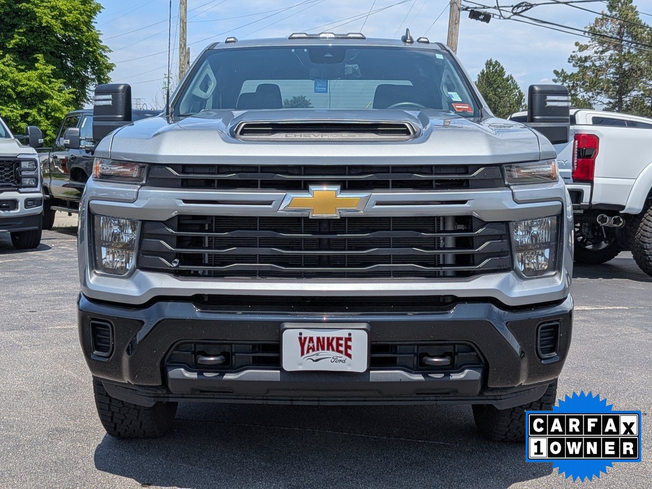 Used 2024 Chevrolet Silverado 2500 Custom w/ Custom Convenience Package AWD/4WD image 7