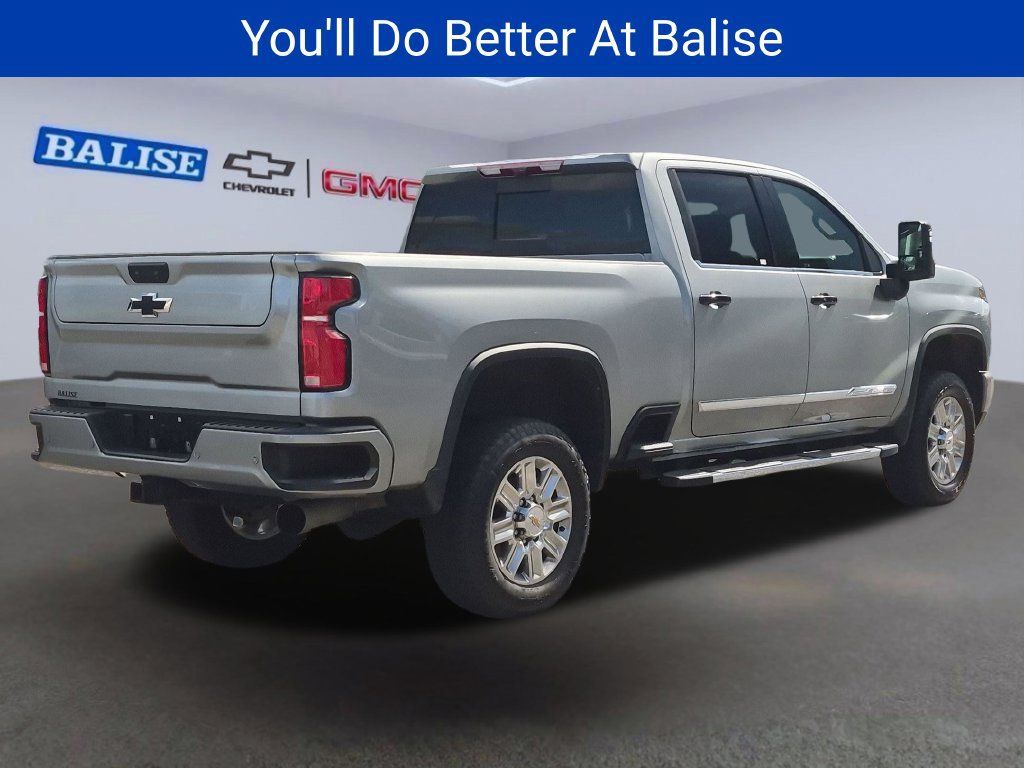 Certified 2024 Chevrolet Silverado 2500 High Country w/ High Country Premium Package AWD/4WD image 4