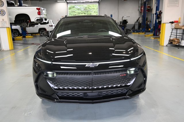 New 2025 Chevrolet Equinox EV RS image 2