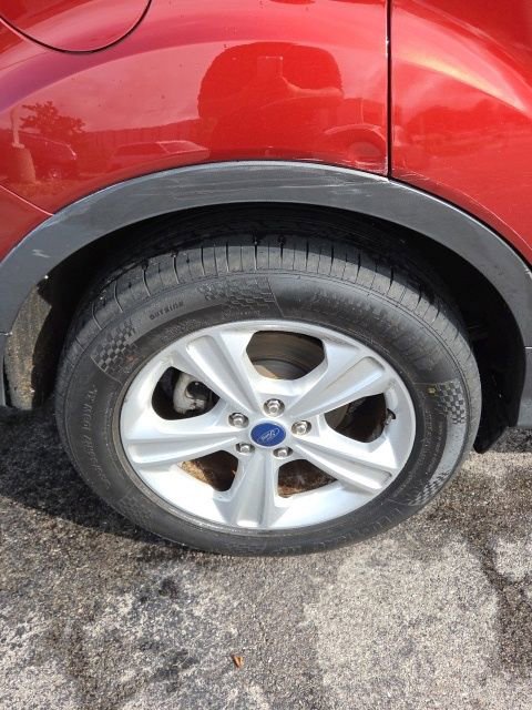 Used 2015 Ford Escape S FWD image 32
