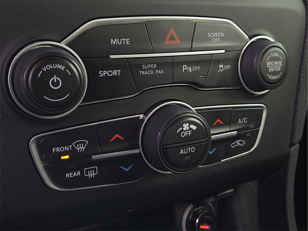 Used 2019 Dodge Charger R/T image 14