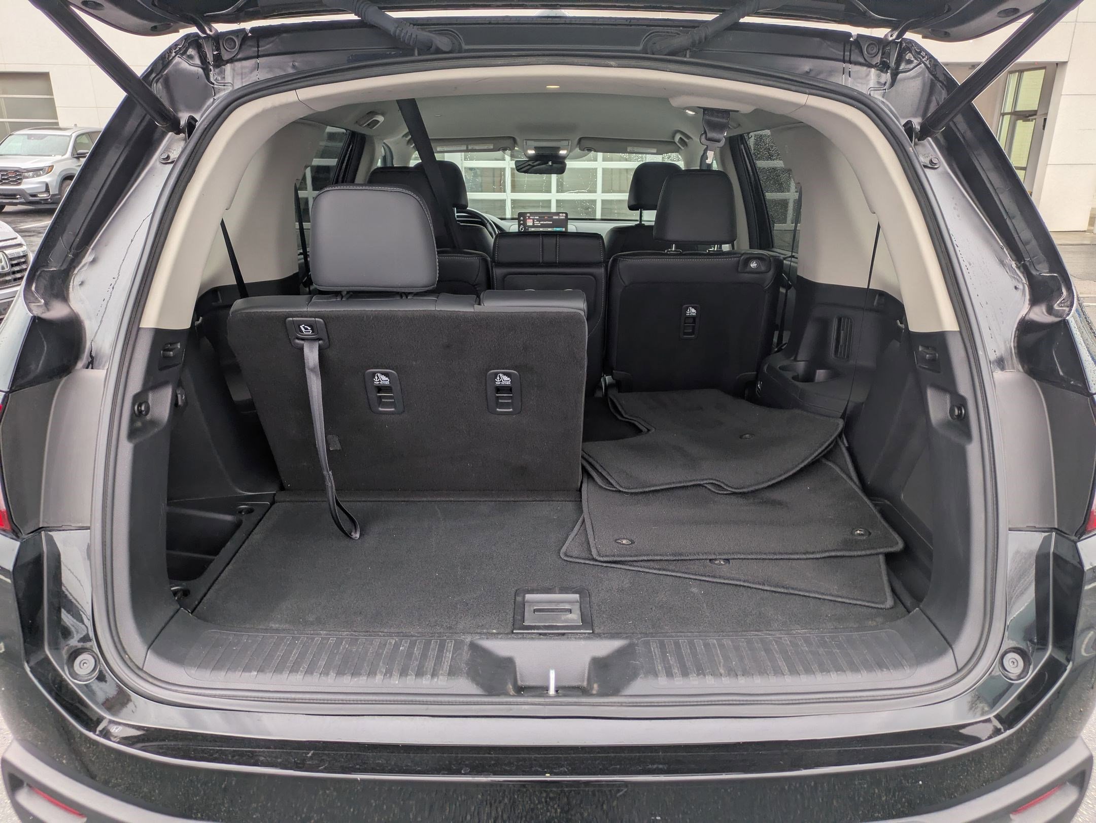 Used 2025 Honda Pilot EX-L image 32