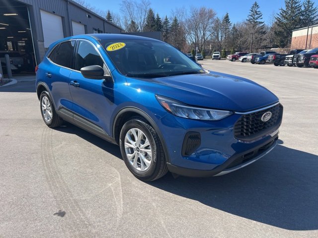 Used 2023 Ford Escape Active w/ Cold Weather Package image 3