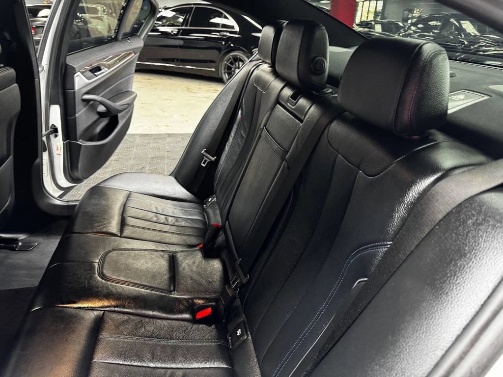 Used 2018 BMW 540i image 44