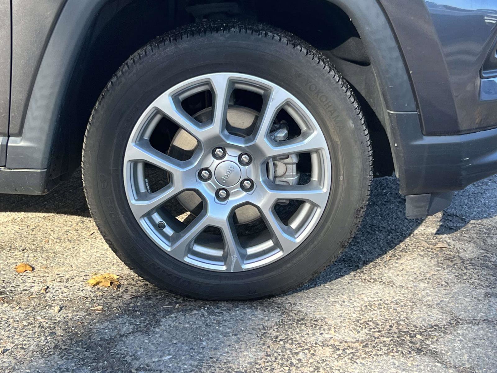 Used 2022 Jeep Compass Latitude AWD/4WD image 6