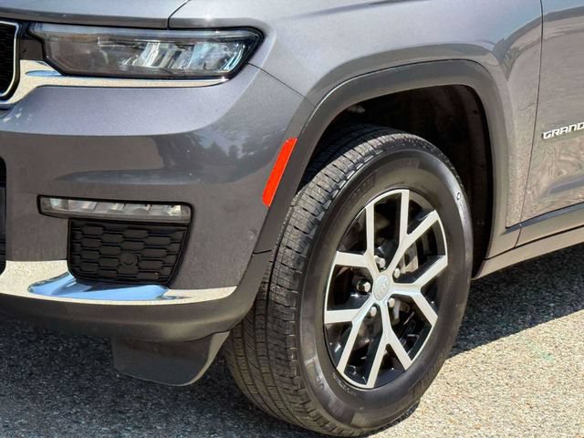 Used 2023 Jeep Grand Cherokee L Limited w/ Luxury Tech Group II AWD/4WD image 10