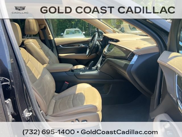 Used 2020 Cadillac XT6 Premium Luxury w/ Platinum Package AWD/4WD image 7
