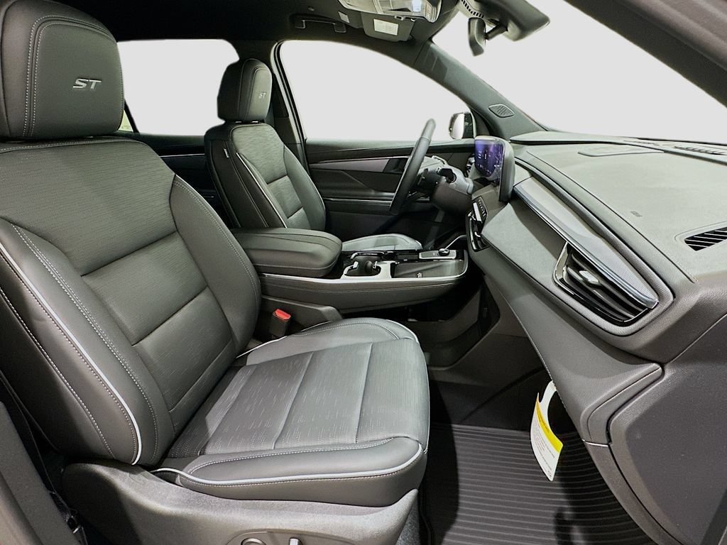 New 2026 Buick Enclave Sport Touring w/ LPO, All-Weather Package FWD image 32