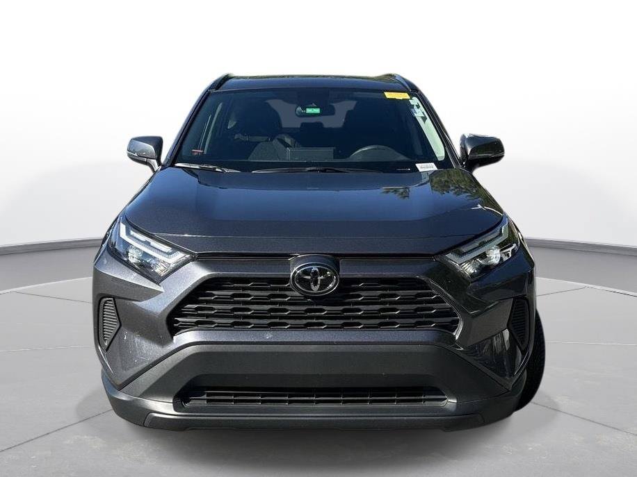 Used 2025 Toyota RAV4 XLE w/ Convenience Package FWD image 3