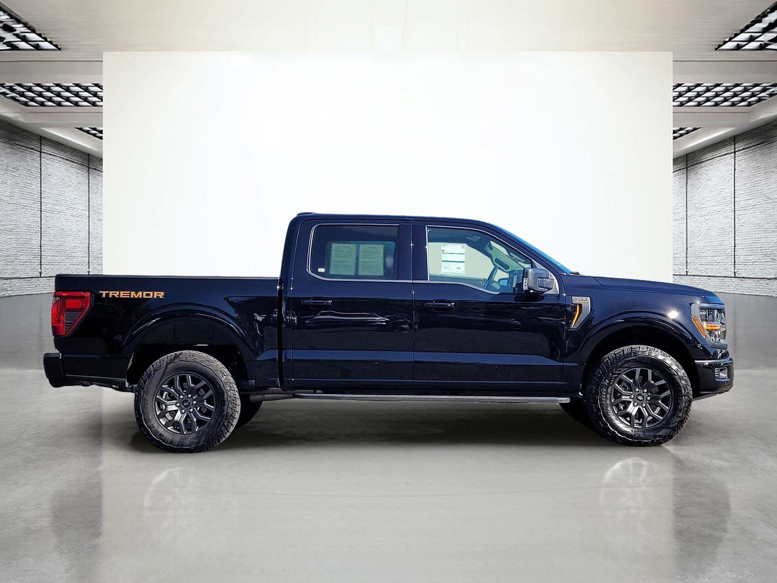 Used 2025 Ford F150 Tremor w/ Bed Utility Package image 5