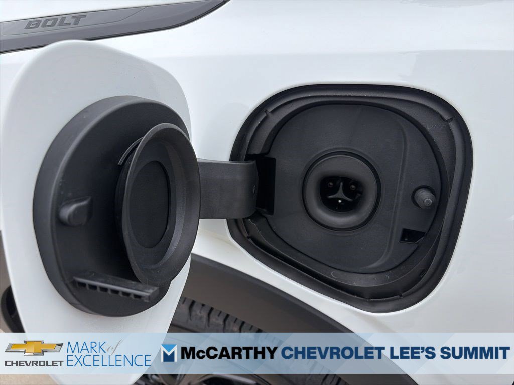 New 2027 Chevrolet Bolt RS FWD image 10