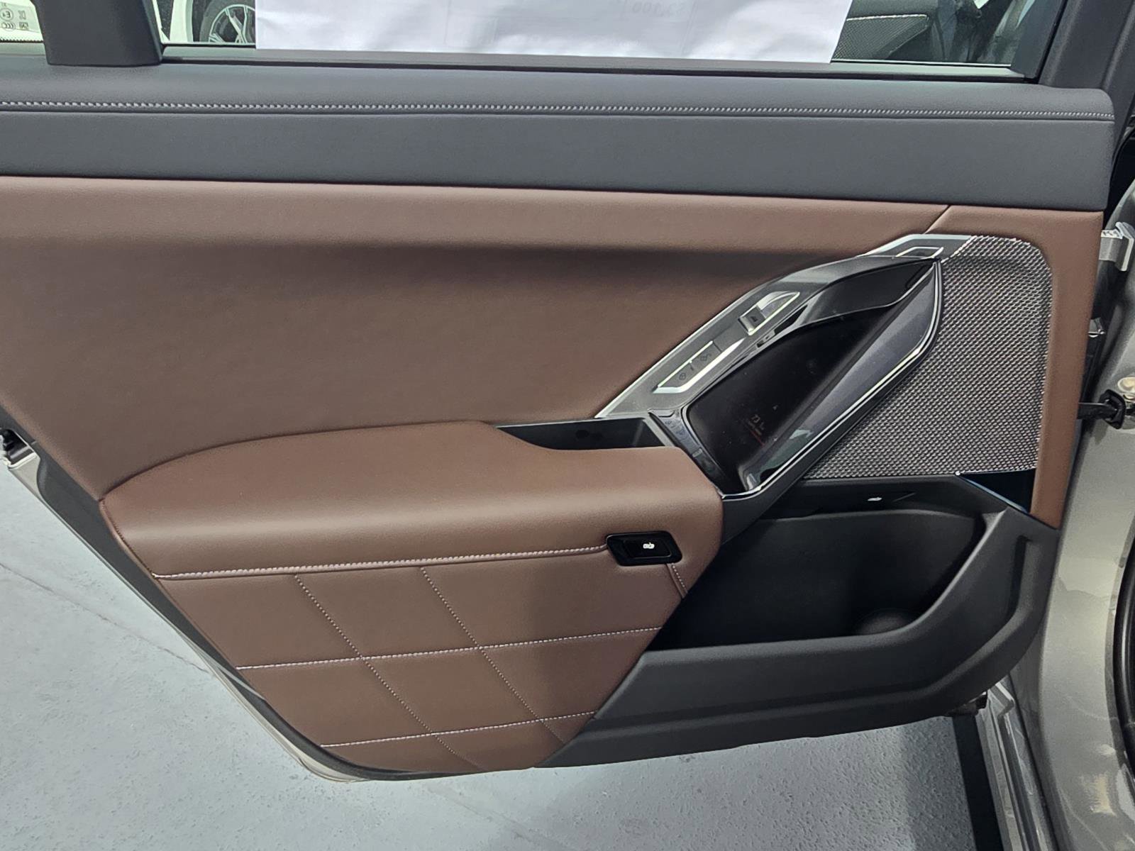 New 2026 BMW 760i xDrive w/ Executive Package image 29