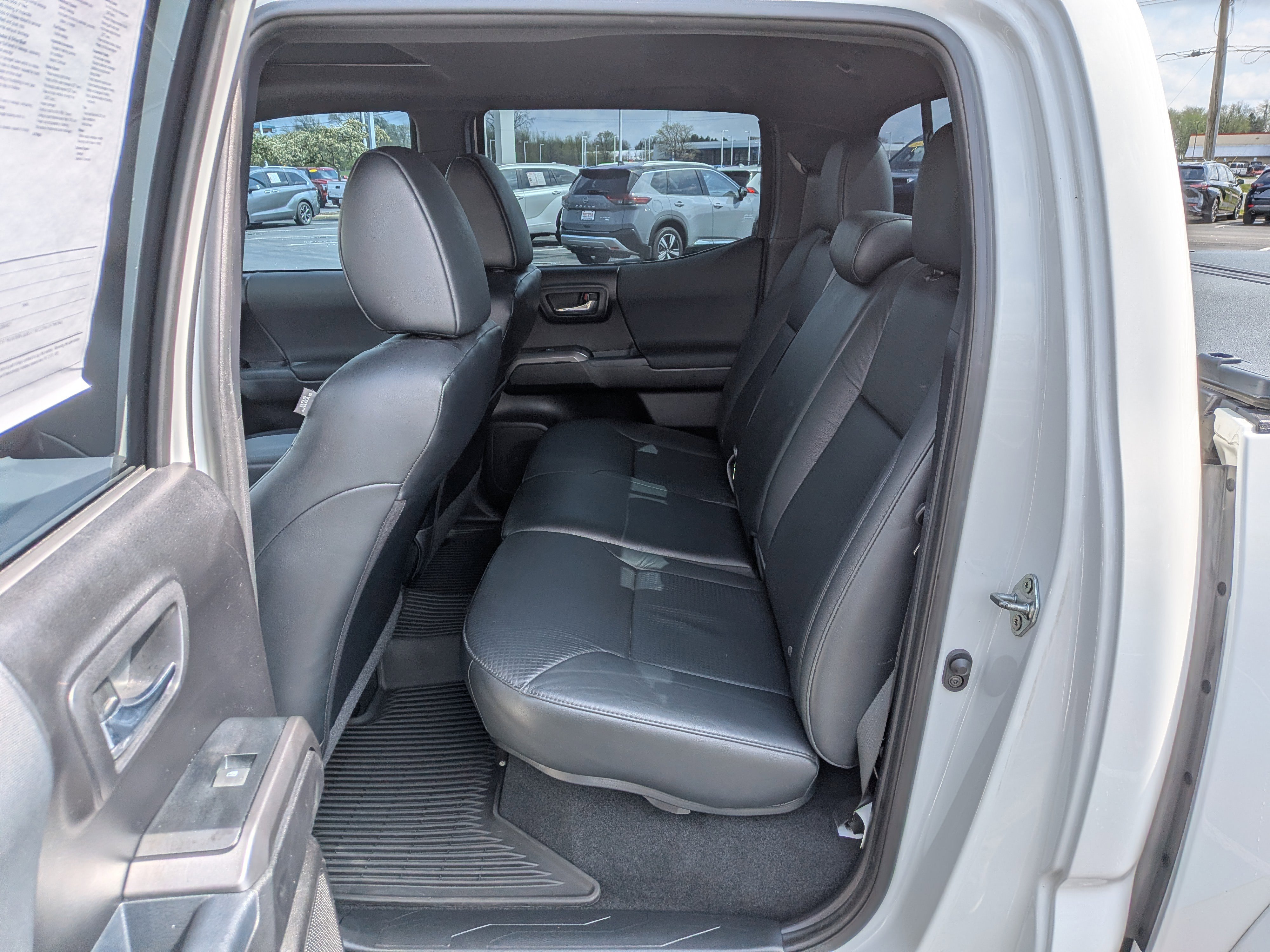 Used 2021 Toyota Tacoma TRD Sport w/ TRD Premium Sport Package image 22