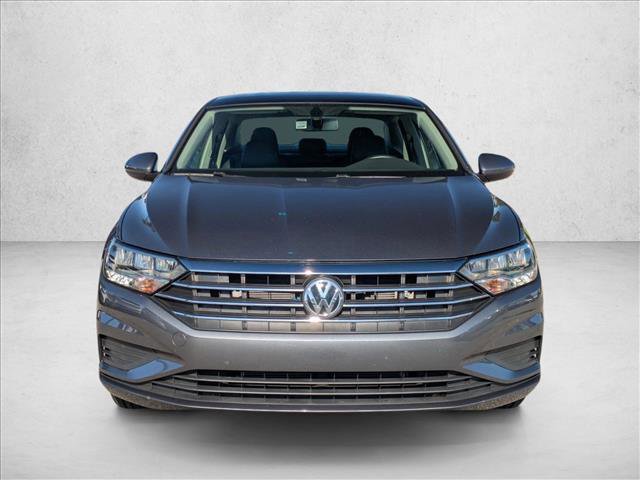 Used 2021 Volkswagen Jetta SE w/ SE Cold Weather Package image 2