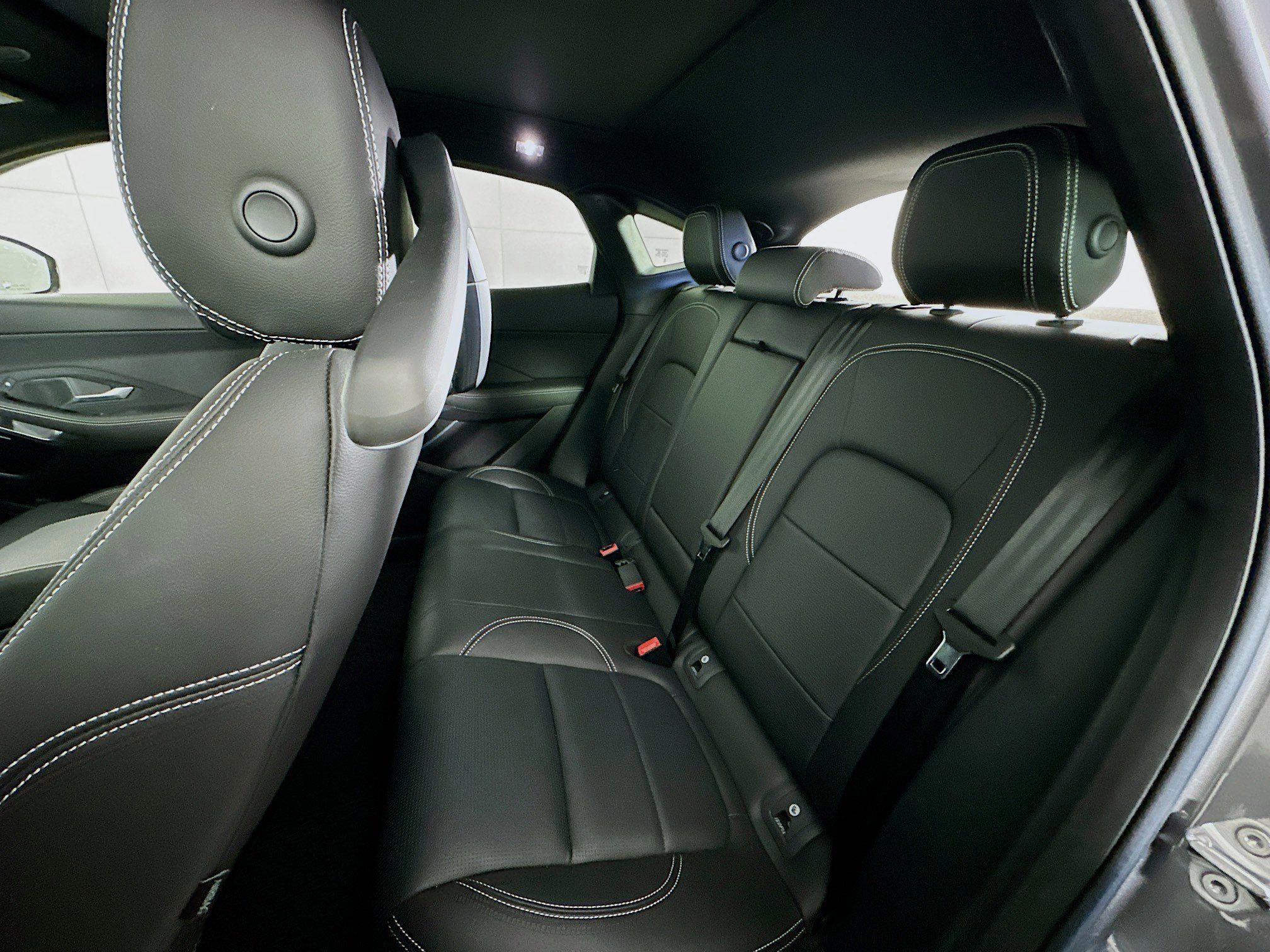 Used 2024 Jaguar E-PACE R-Dynamic SE image 27