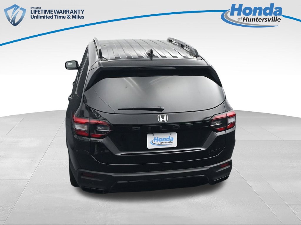 New 2026 Honda Pilot Sport image 17