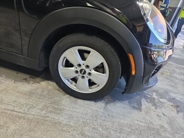 Used 2016 MINI Cooper 2-Door Hardtop FWD image 13