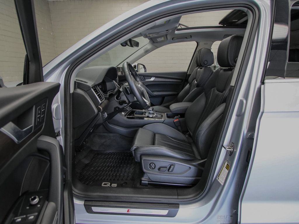 Used 2023 Audi Q5 e Premium Plus w/ Premium Plus Package AWD/4WD image 11