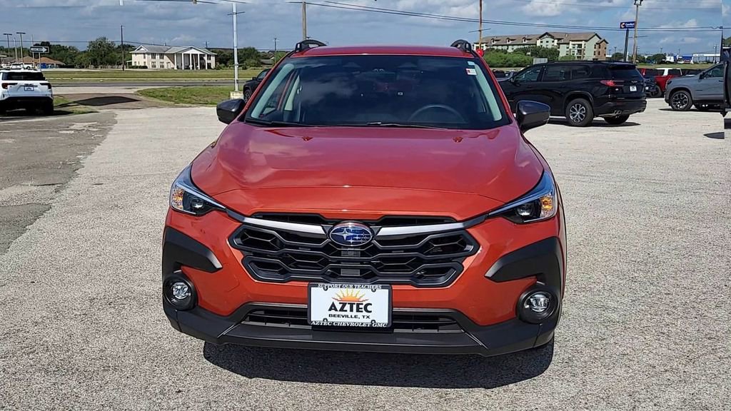 Used 2024 Subaru Crosstrek 2.0i Premium image 3