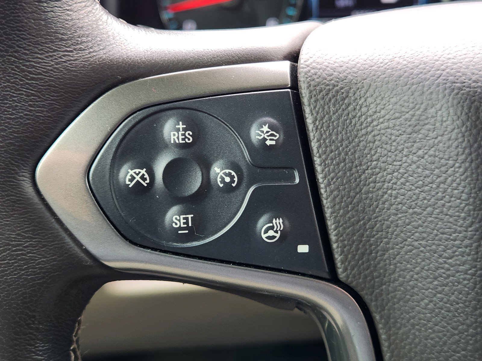 Used 2018 Chevrolet Tahoe Premier AWD/4WD image 24