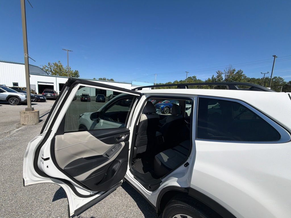 Used 2022 Subaru Forester Limited AWD/4WD image 11