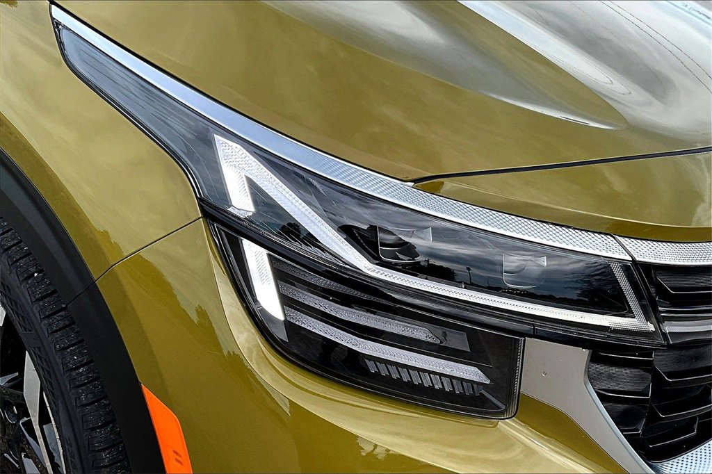Certified 2024 Kia Seltos SX image 29