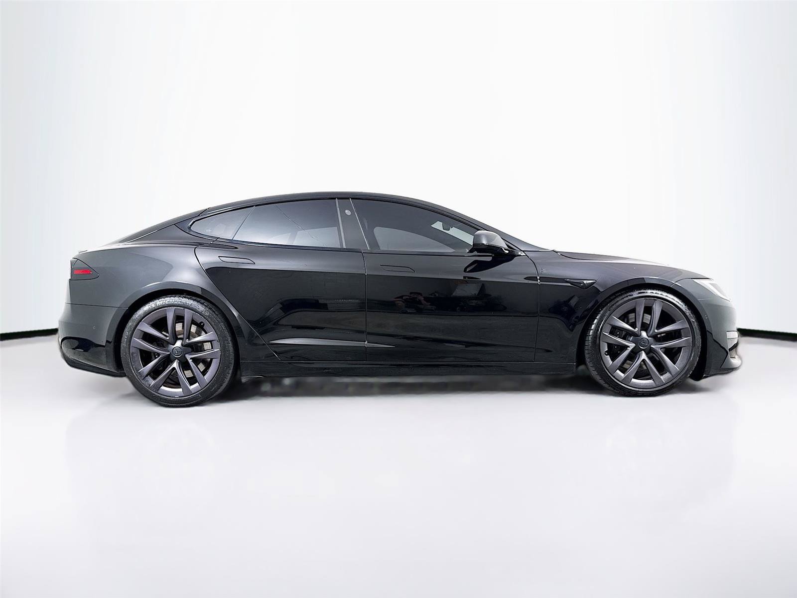 Used 2022 Tesla Model S AWD/4WD image 11