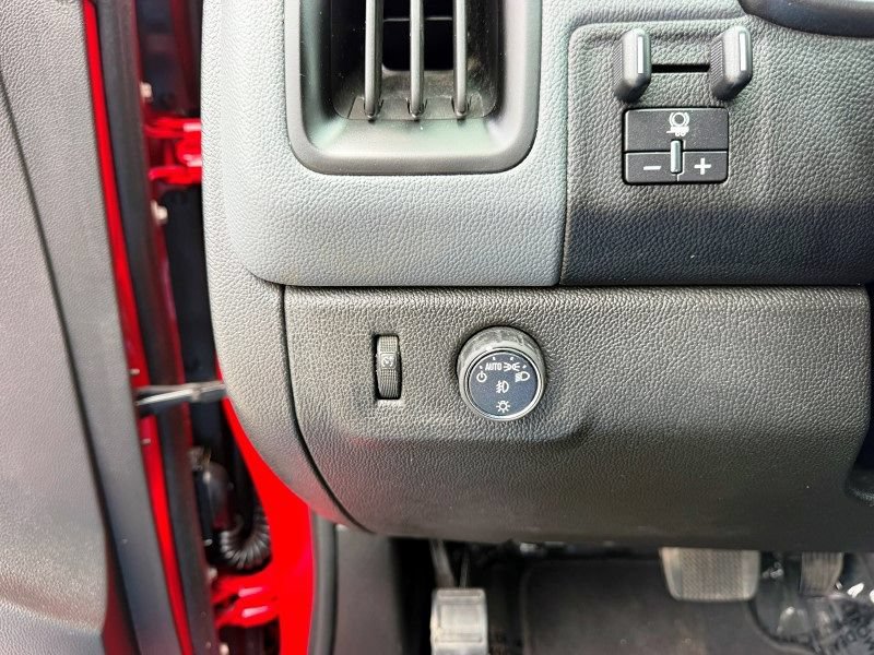 Used 2017 Chevrolet Colorado Z71 RWD image 28