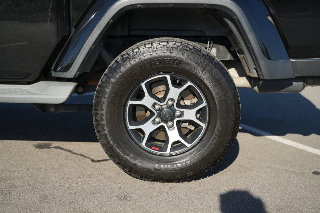 Used 2020 Jeep Gladiator Overland AWD/4WD image 44