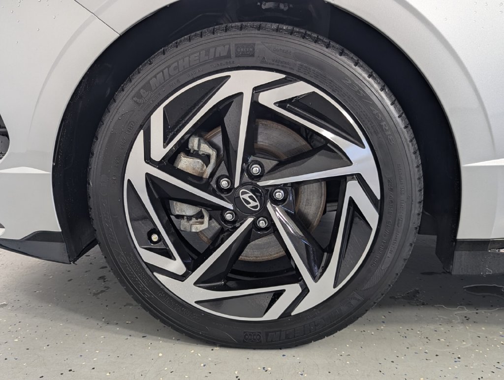 Certified 2024 Hyundai Sonata SEL w/ Convenience Package FWD image 9