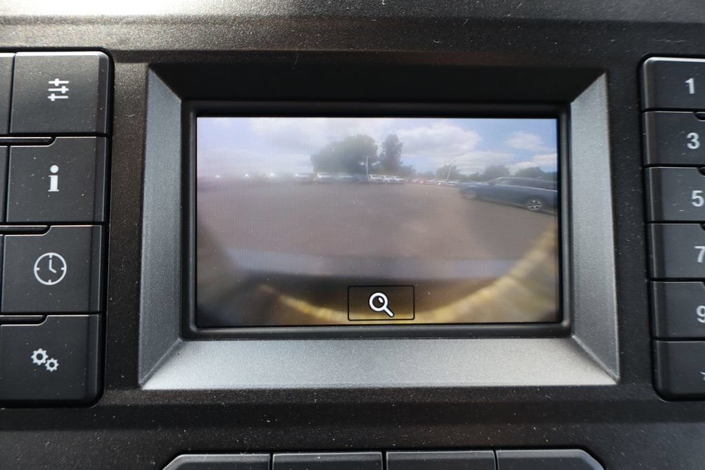 Used 2022 Ford F550 4x4 SuperCab Super Duty image 8