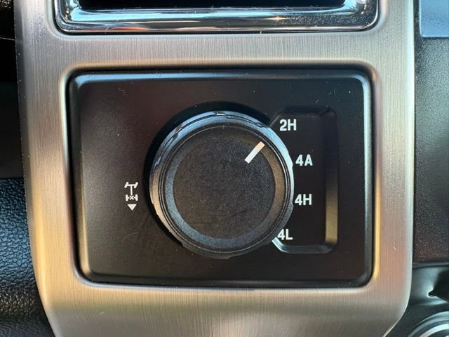 Used 2015 Ford F150 Platinum w/ Equipment Group 701A Luxury AWD/4WD image 21