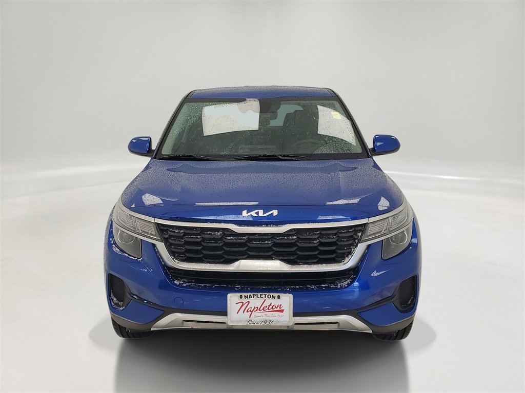 Certified 2022 Kia Seltos LX image 2