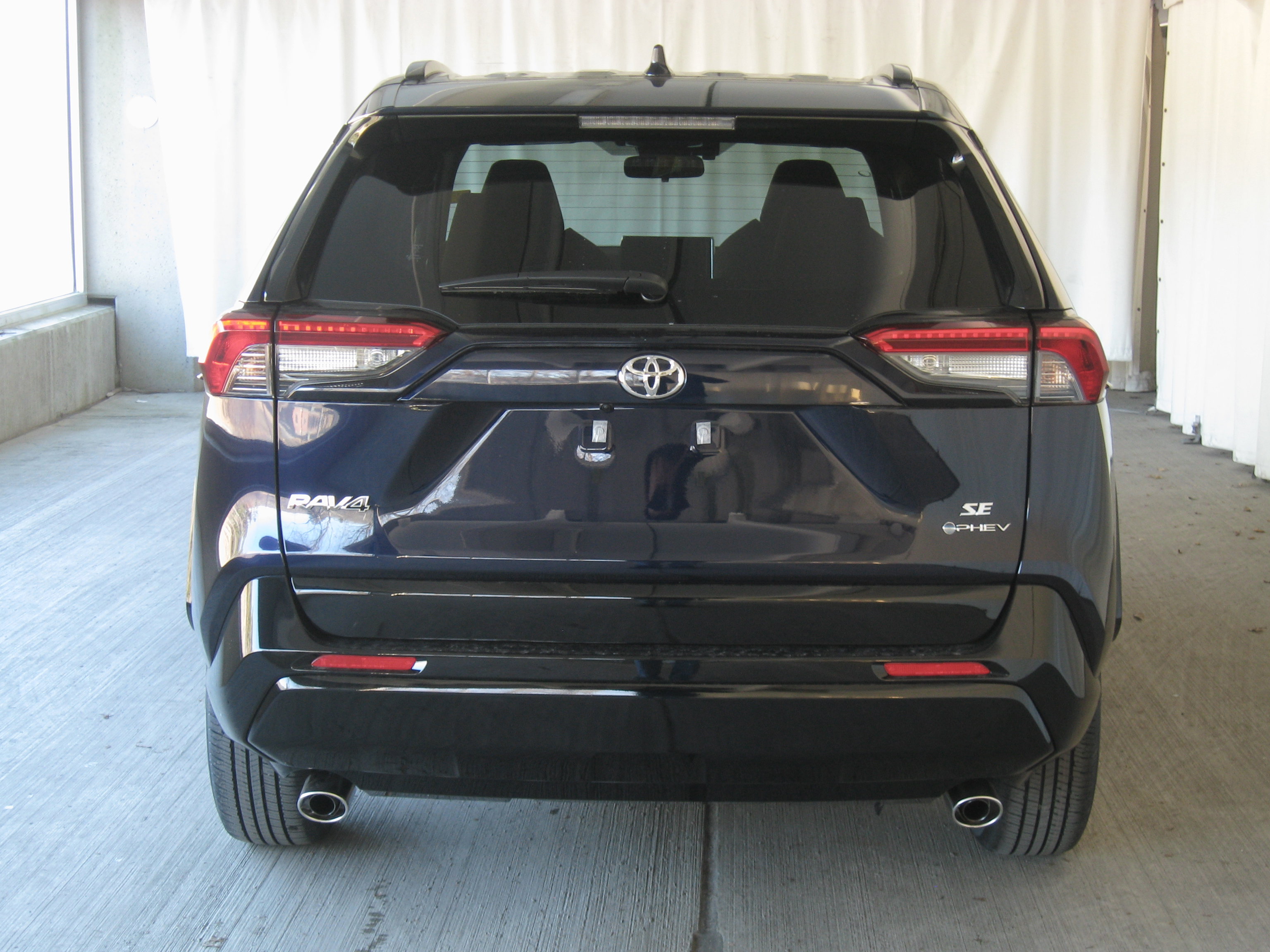 New 2025 Toyota RAV4 SE image 8